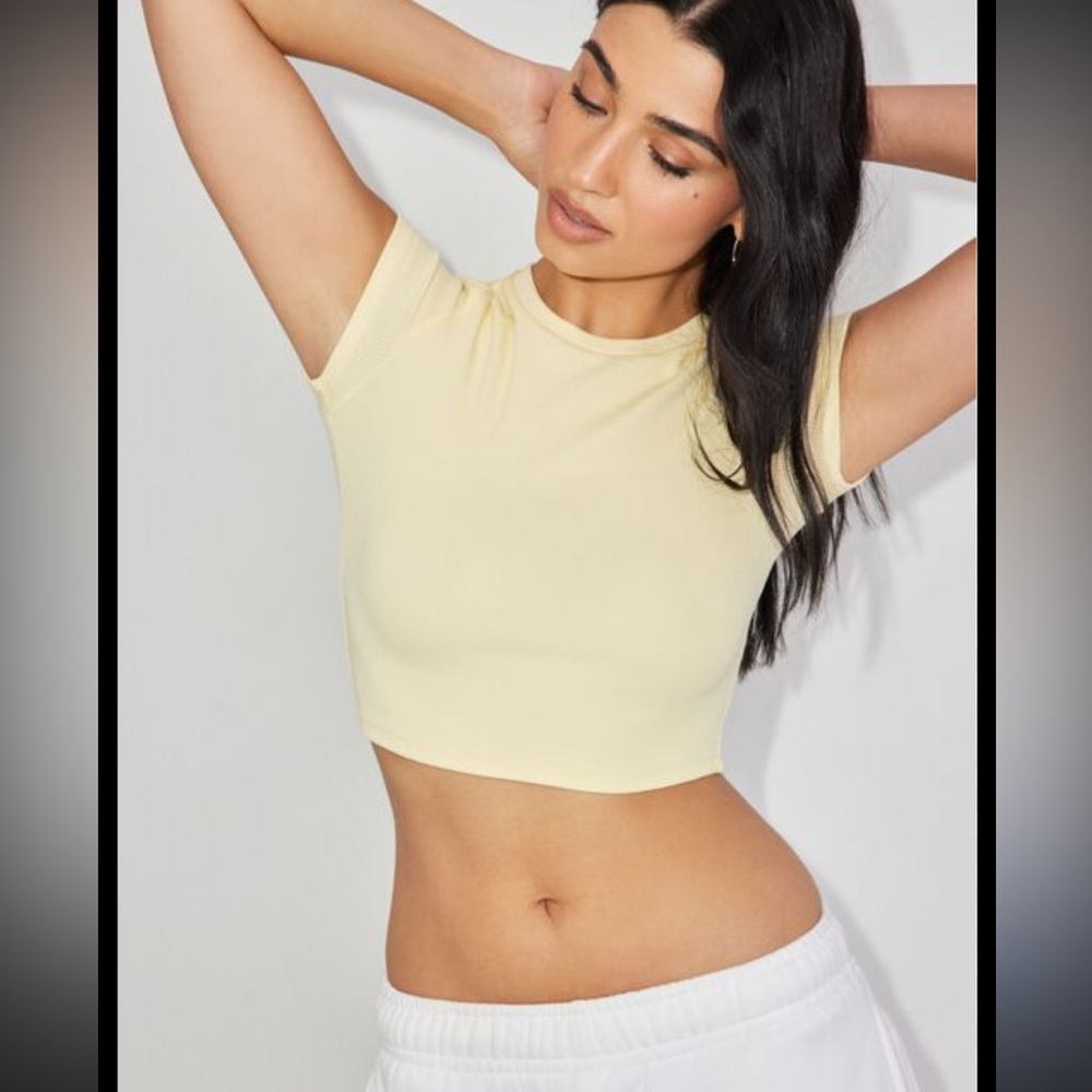Cotton on - butter Yellow summer open back top! Sz small